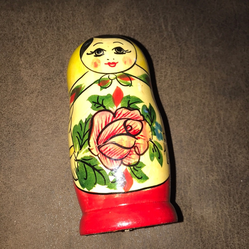 Russian nesting dolls set of 5 - Picture 2 of 12